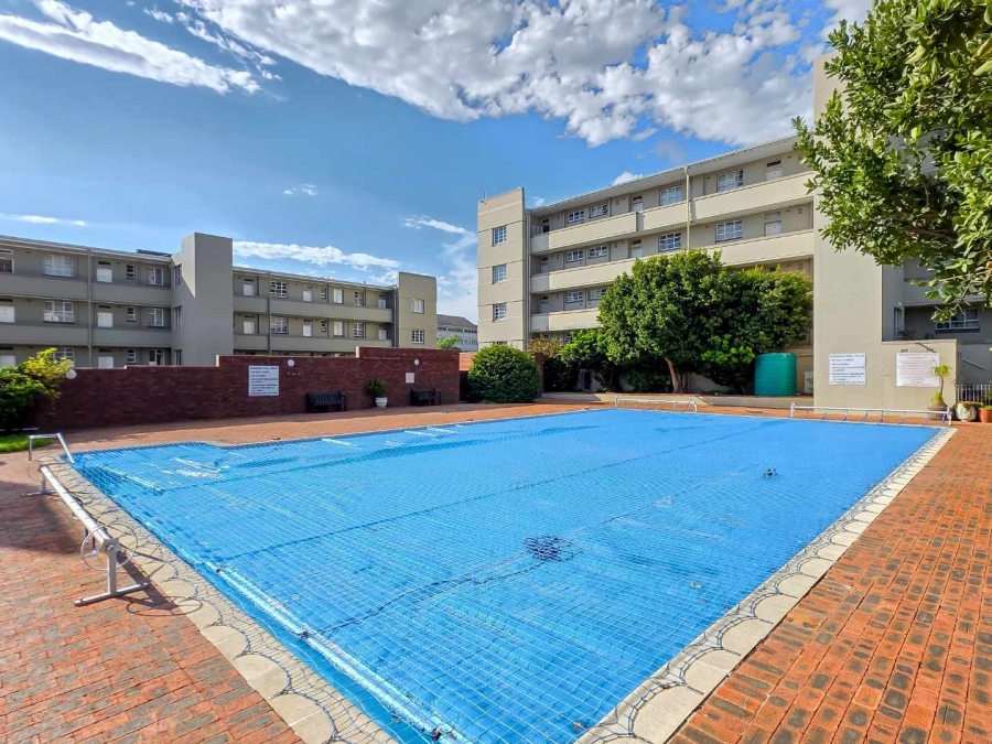 3 Bedroom Property for Sale in Zonnebloem Western Cape
